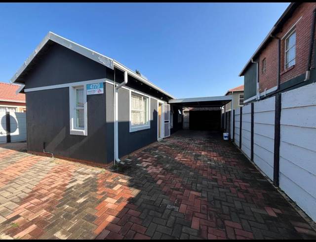 3 BEDROOM HOUSE FOR SALE IN ALBERTSDAL